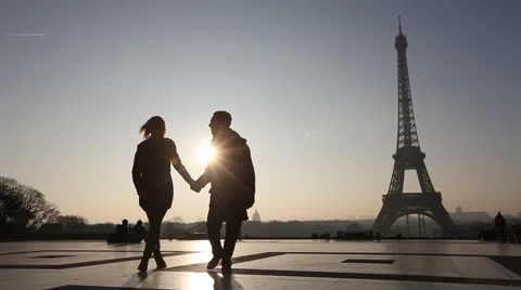 Romantic honeymoon couple in Paris Stock Footage 59755151