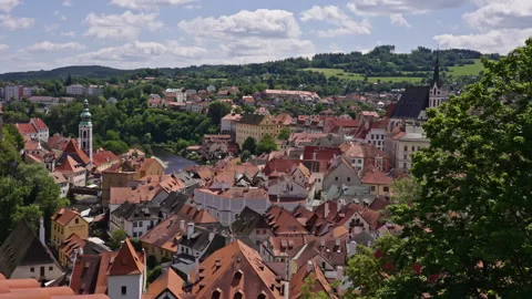 Romantic Rooftops of Český Krumlov in Summer Light Vidéo 313386850