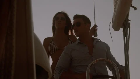 Romantic sailing at sunset 動画素材 247514356