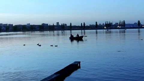 Romantic summer date in a park. Stock Footage 154945696