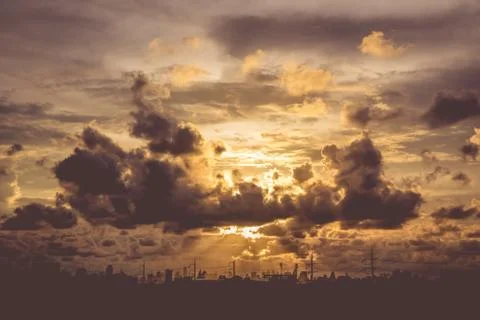 Romantic sunset sky with fluffy clouds and beautiful heavy weather landscape Foto stock