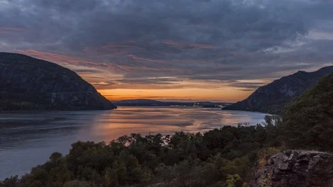 Romantic sunset timelapse Hudson river Stock Footage 97386374