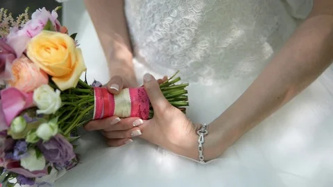 Romantic Wedding Concept Bride Holding bouquet of flowers 库存影片 71295091