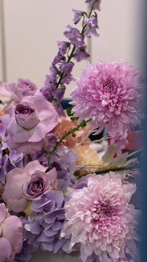 Romantic wedding flower arrangement for table decoration. Purple and pink colors Video stock 319046025