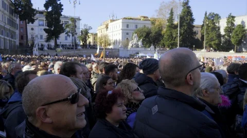 Rome - December 8 2018: A large crowd listens to Salvini's speech. Stock Footage 99558657