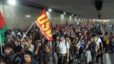 Rome, October 3, 2025: protest march inside Tangenziale Est tunnel for Gaza Stock Footage 318581479