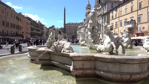 Rome, Piazza Navona, Fontana del Nettuno. Stock Footage 139724341