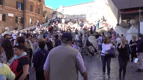 Rome, Spain Square, The Spanish steps, people sightseeing. Stock Footage 139724962