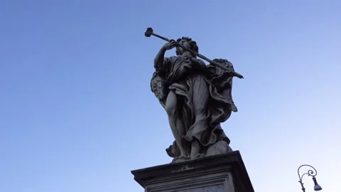 Rome, statues of angels of the bridge of St. angel in Rome, Ponte Sant'Angelo Stock Footage 139725009