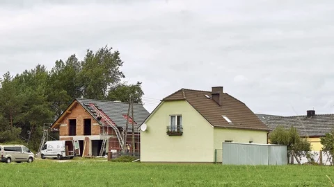 Roof construction time lapse  스톡 동영상 95689682