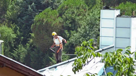 Roof worker Stock Footage 25600999