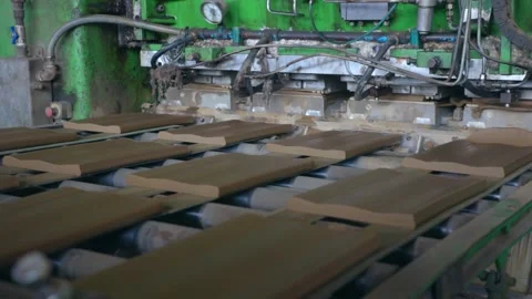 Rooftile being fitted into the molds 스톡 동영상 152884179