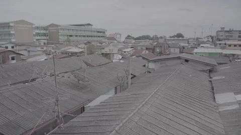 Rooftop View of Khlong Toei Slum Community in Bangkok Stock Footage 335436992