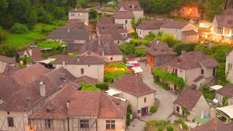 Rooftop view of Saint Cirq Lapopie village France Video stock 318205340
