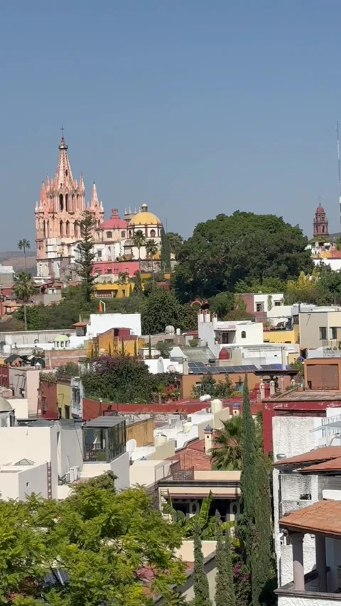 Rooftop view of San Miguel de Allende, Mexico Stock Footage 333596761