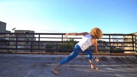 Rooftop Yoga wide angle Vidéo 86327786