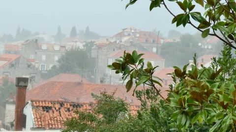 The rooftops of Dubrovnik during rain Stock Footage 148686226