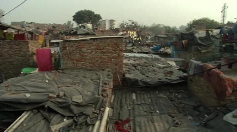 Rooftops in New Dehli slum Vídeo Stock 44906259