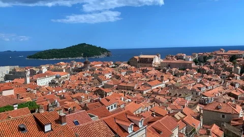 Rooftops over Dubrovnik Stock Footage 115089357