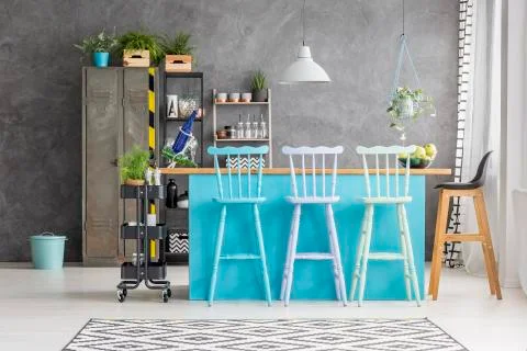Room with blue dining table Foto stock
