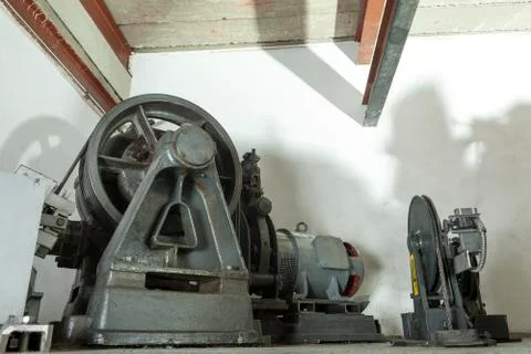 Room Elevator cable control in the mall Foto stock