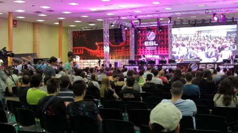 Room Full Of People, Convention, Panel, Comicon, Pan Video stock 50101331