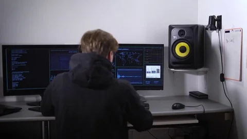 The rooms are equipped with computers. Nervous man angry, beat his hands on the Stock Footage 72427186