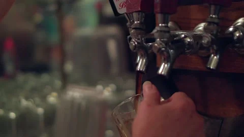 Root Beer Pour 스톡 동영상 131653080