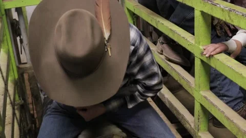 Rope ready cowboy Stock Footage 156114686