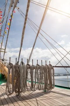 Ropes on an old vessel, sailing Stock-Fotos