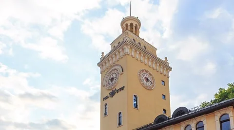 Rosa Khutor Tower Clock. HDR. Zoom. TimeLapse. Sochi, Russia. 1280x720 스톡 동영상 54265261