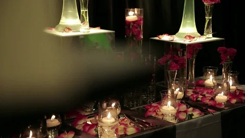 Roses and candles Vidéo 77053760