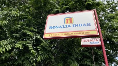 ROSIN (Rosalia Indah) Bus company nameplate Stock Photos