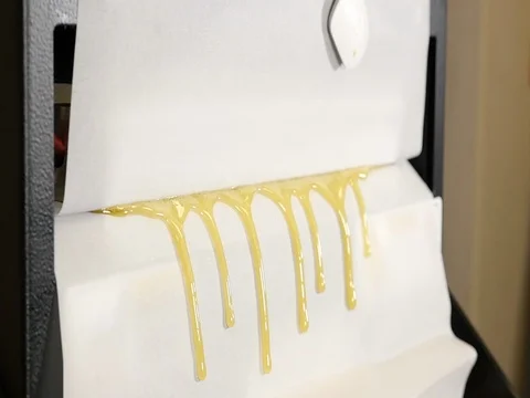 Rosin Squish Stock Footage 80267930