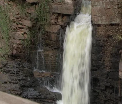 Roswell Mill Waterfall Vídeo Stock 67026578