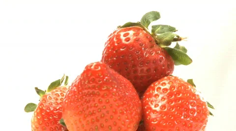 Rotary cluster of strawberries Видео 344652