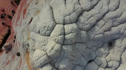 Rotating aerial shot of the amazing rocks and the landscape White Pockets, 動画素材 171532895