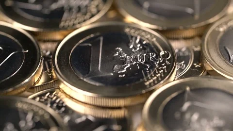 Rotating background of one euro coins Video stock 80458906