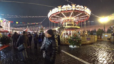 Rotating carousel on red square in Moscow Stock Footage 83487592