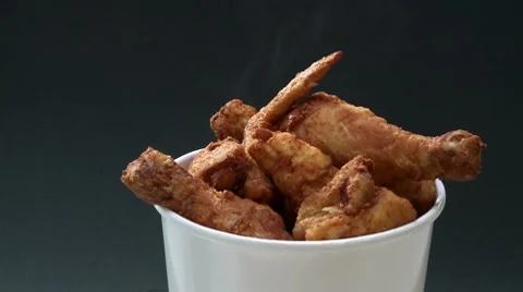 Rotating chicken wings Stock-Footage 8572846