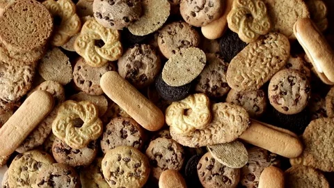 Rotating cookies top view 動画素材 76718852