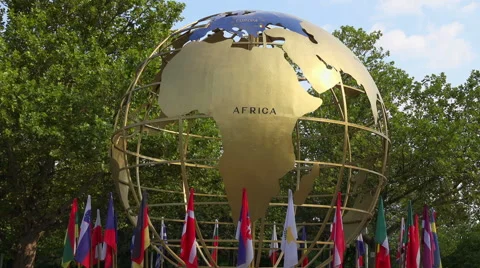 Rotating globe and flags Stock Footage 41783697