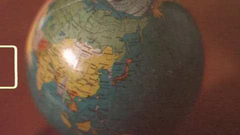 Rotating globe displaying all continents in detail. Vintage Mapa Mundi Stock-Footage 260212915