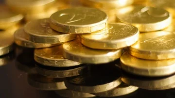 Rotating golden coins Stock-Footage 85961825