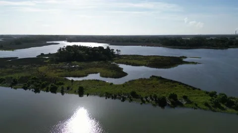 Rotating from Left to Right Over Water and Around a Florida Island Video stock 211942675