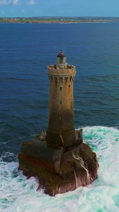 A rotating overhead shot of Phare du Four a lighthouse in Bretagne France. An Video stock 320900313