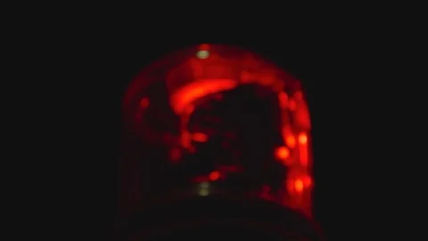 Rotating patrol light be lighting at night - soft focus Stockbeeldmateriaal 90360096