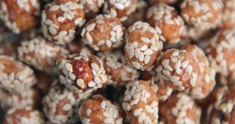Rotating peeled almonds Stock Footage 96251179