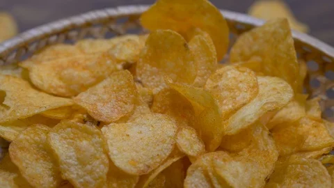 Rotating pot with potato chips Stock-Footage 88031208