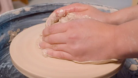 Rotating potter's wheel Video stock 112561673